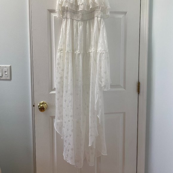 WHITE DRESS NWT! Never worn - Picture 2 of 4